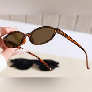 Tortoiseshell Oval Women's Sunglasses - Brown Lenses